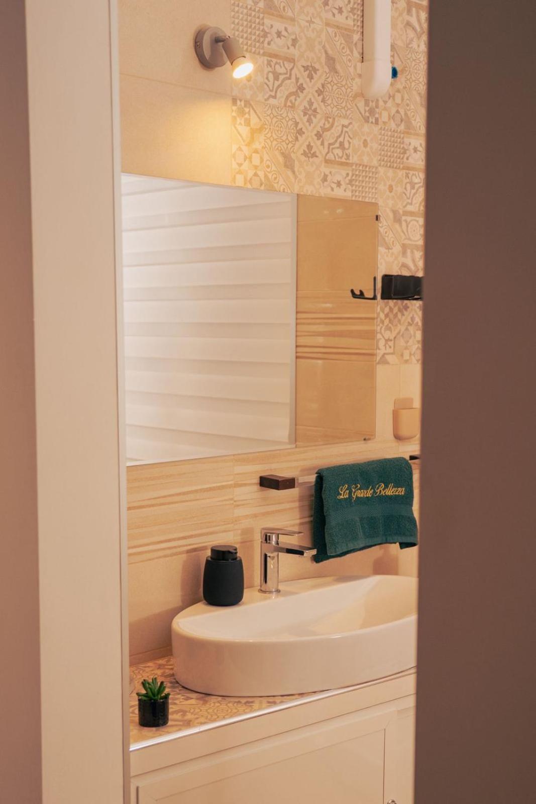 La Grande Bellezza Bed and Breakfast Taranto Exteriör bild