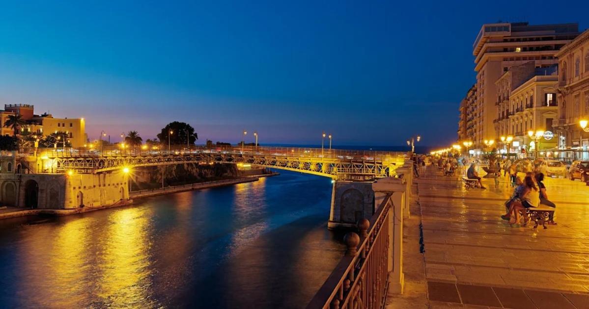 La Grande Bellezza Bed and Breakfast Taranto Exteriör bild
